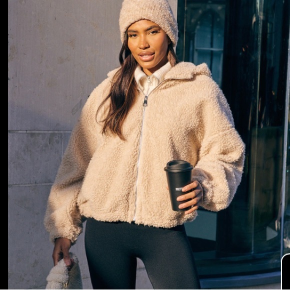 PrettyLittleThing Stone Zip Through Hooded Borg Jacket - Picture 4 of 9